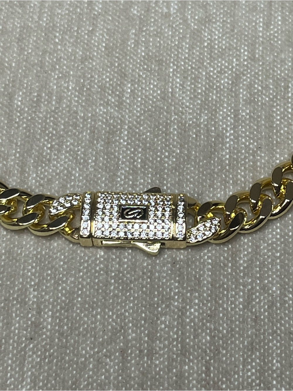Gold Cuban Link Chain Necklace with Pave Box Clasp - Picture 3 of 3
